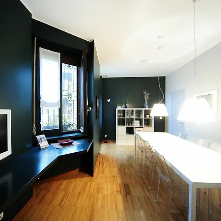 Urban District - Isola Exclusive 1br Apartament *